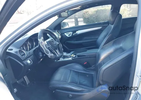 2012 Mercedes-Benz C 250 из США, поврежденный, VIN WDDGJ4HB8CF754019